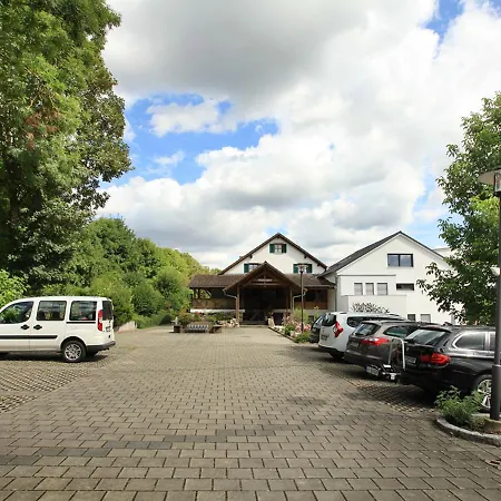 Arzberghof Konukevi 3*